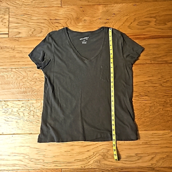 Set of 2 Universal Thread VNeck Pocket Tee Olive Green White Medium Short Sleeve - Picture 3 of 10